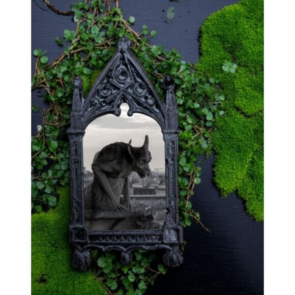 Gargoyle Pin Cathedral Decor Stone Sculpture - Picture 1 of 3